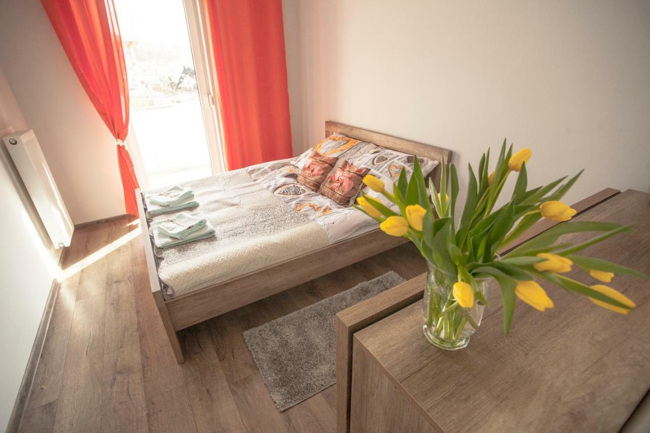 Apartament W Cieplicach Apartment Jelenia Góra Екстериор снимка